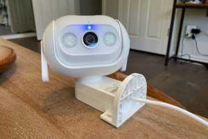 Imilab EC5 Floodlight Camera 2K review: Unique, inexpensive