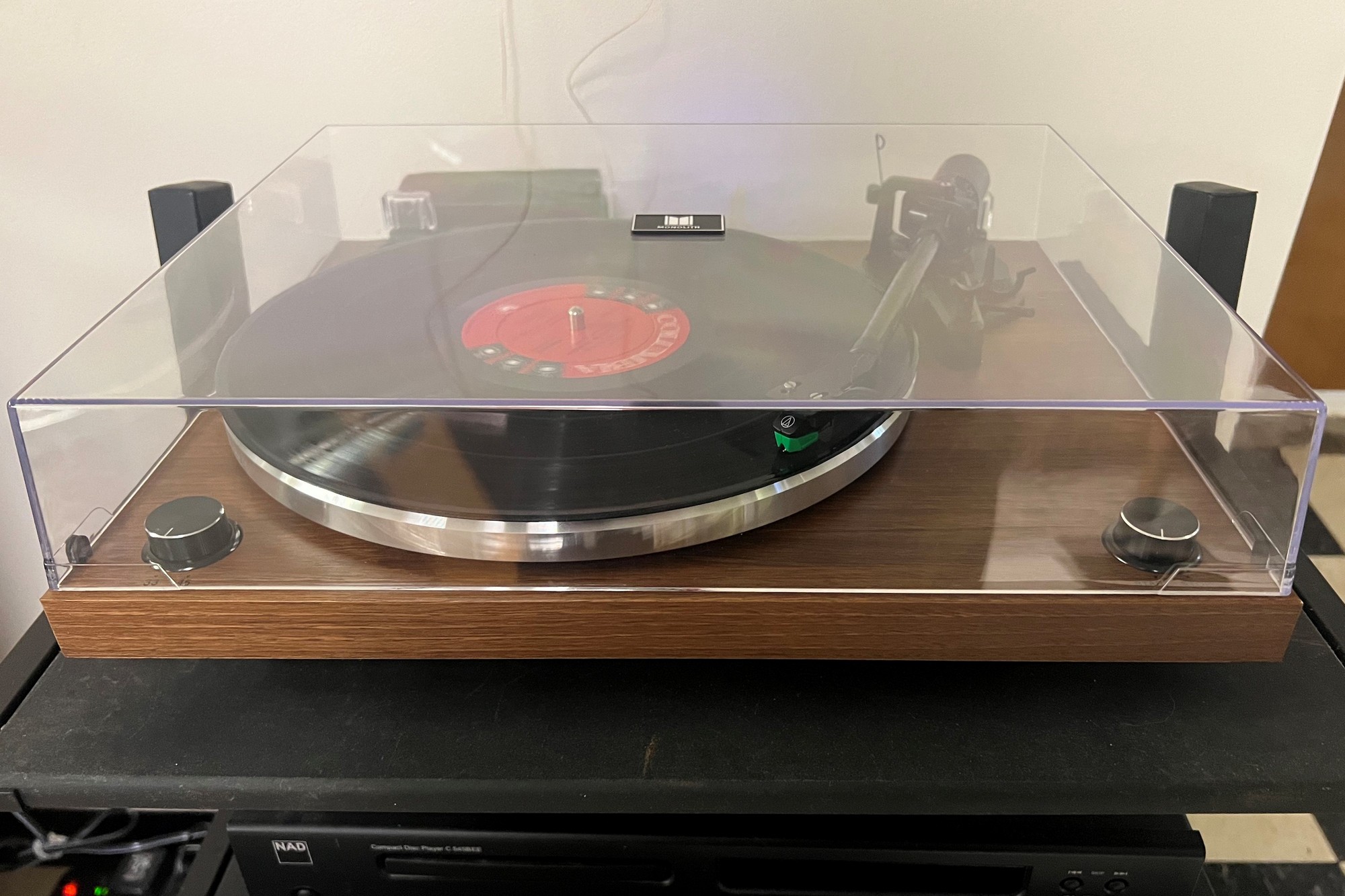 Monoprice Monolith 600046 -- Best turntable with USB output